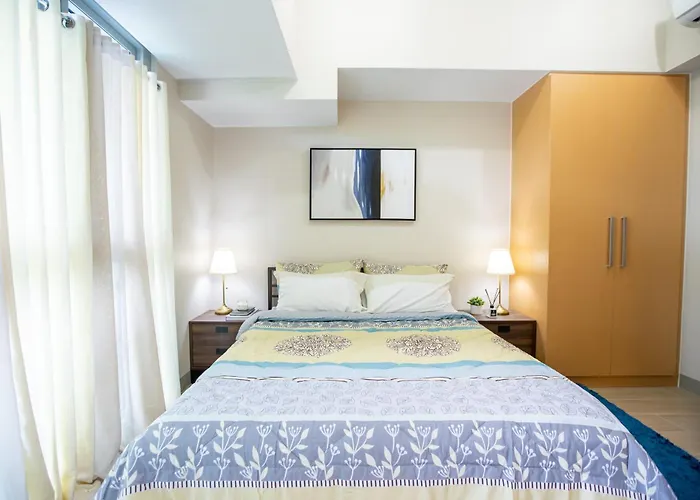 Cozy 1br With Balcony And Netflix In Uptown Bgc Apartamento Manila