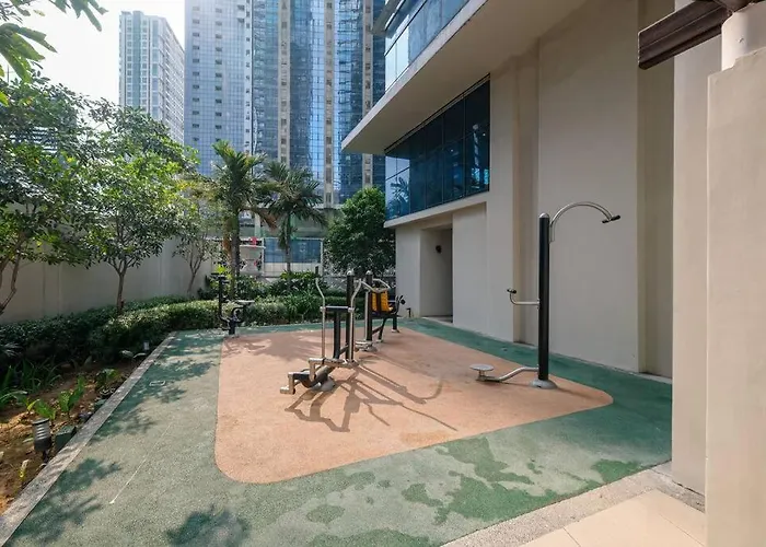 Cozy 1br With Balcony And Netflix In Uptown Bgc *