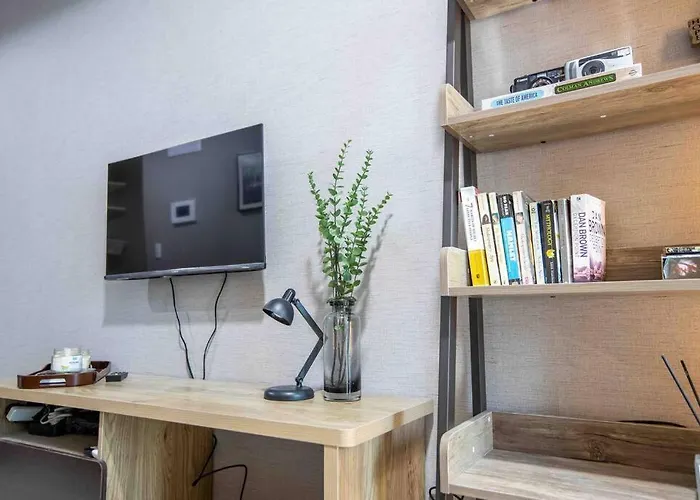 Cozy 1br With Balcony And Netflix In Uptown Bgc Apartamento