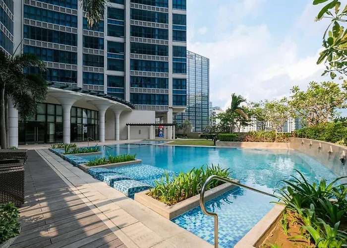 Cozy 1br With Balcony And Netflix In Uptown Bgc *