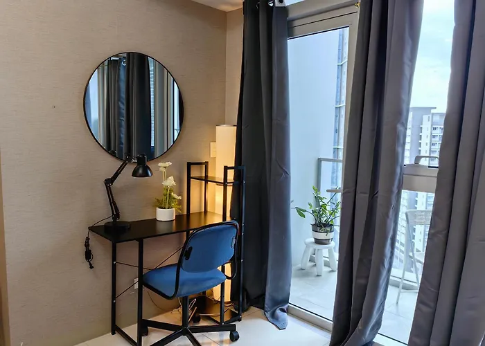Apartamento Cozy 1br With Balcony And Netflix In Uptown Bgc
