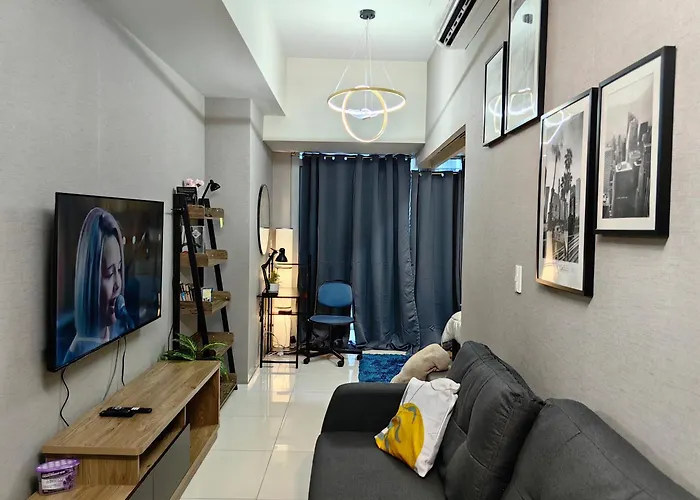 Apartamento Cozy 1br With Balcony And Netflix In Uptown Bgc *