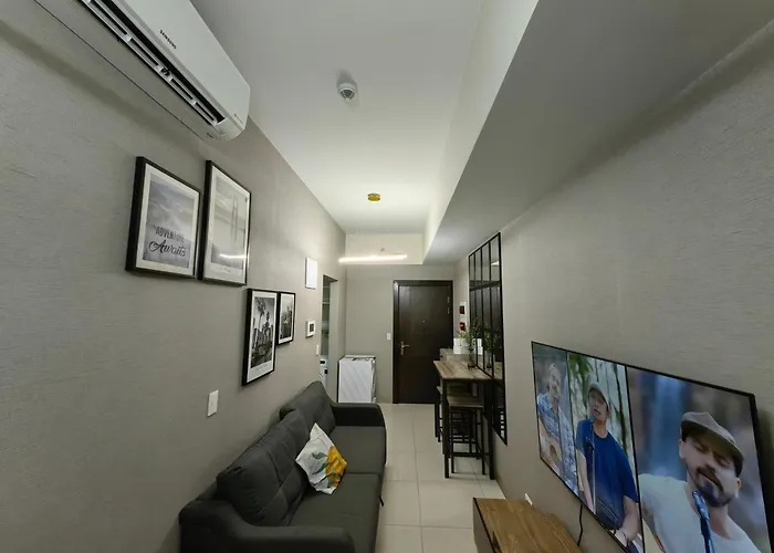 Cozy 1br With Balcony And Netflix In Uptown Bgc Apartamento Manila